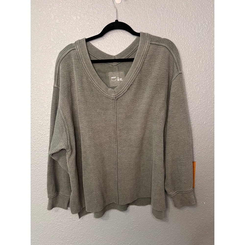Aerie Oversized Waffle Knit Thermal V-Neck Top Sage Green Medium 2336-1312-97